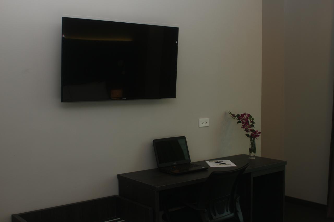 Innfiniti Hotel & Suites Панама Сити Екстериор снимка