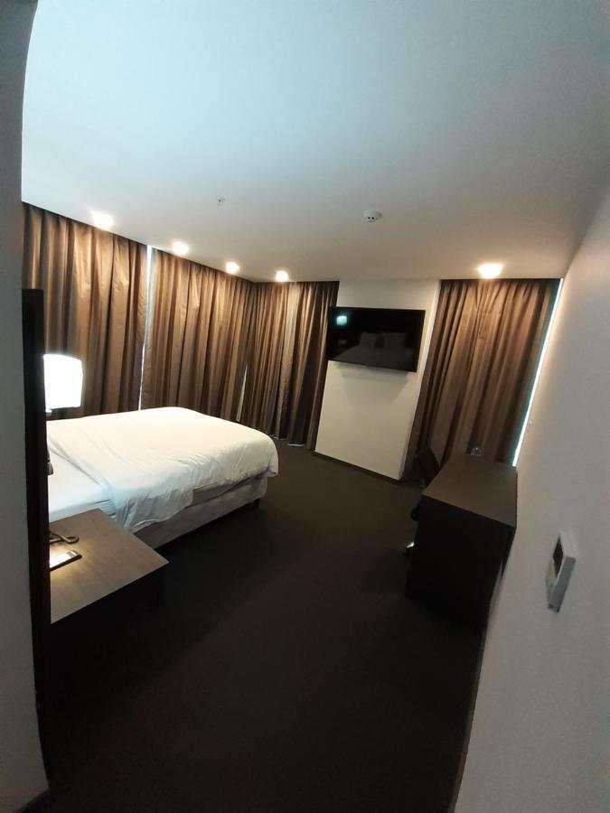 Innfiniti Hotel & Suites Панама Сити Екстериор снимка